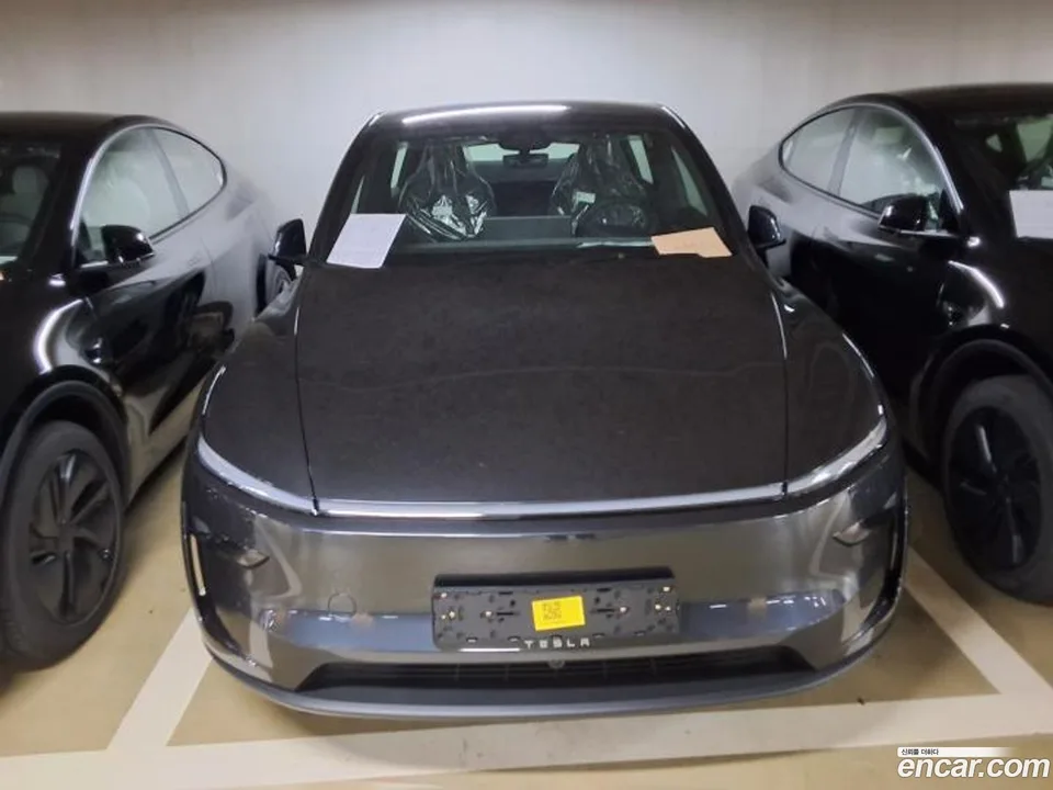 Tesla Model Y 2026
