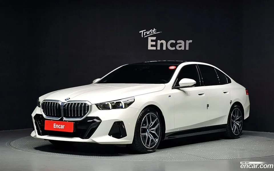 BMW 5 Series 2024