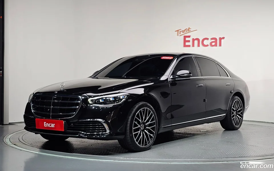 Mercedes-Benz S-Class 2024