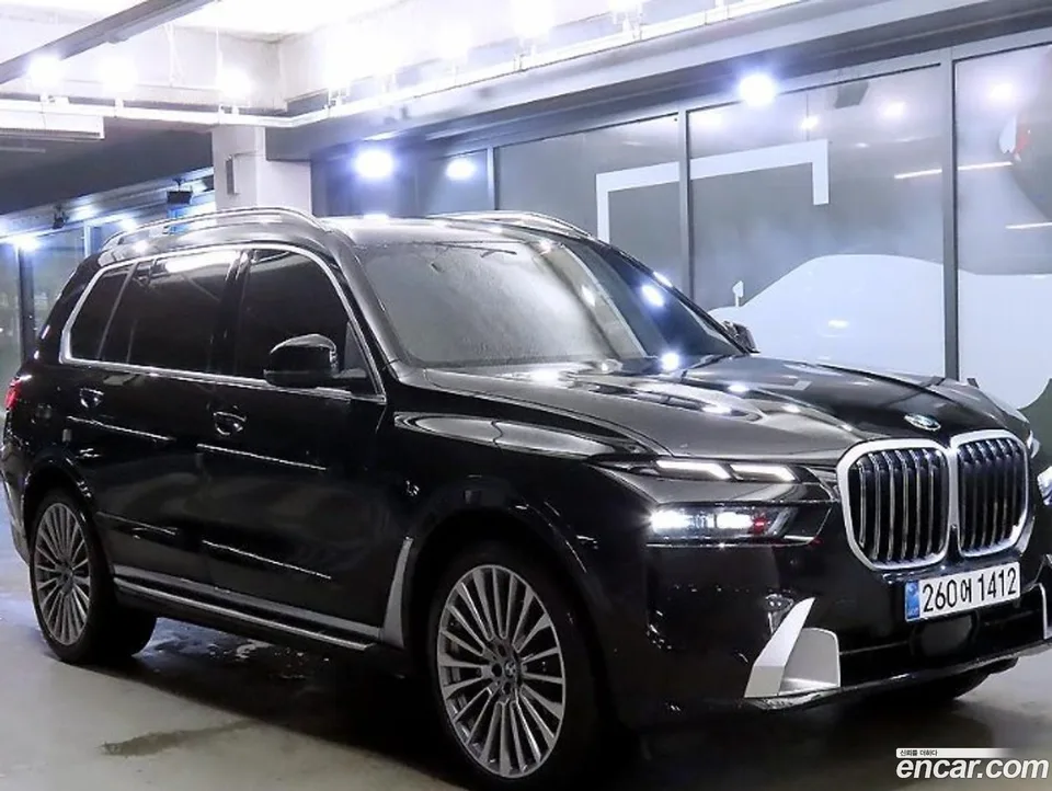 BMW X7 xDrive 40d 6 2024 — photo 1, buy with delivery to Moscow