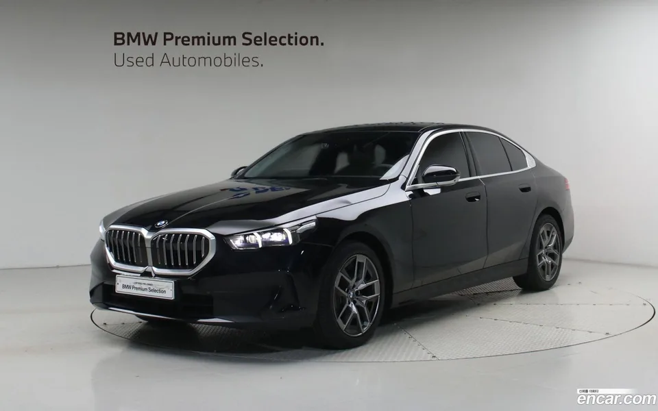 BMW 5 Series 2025
