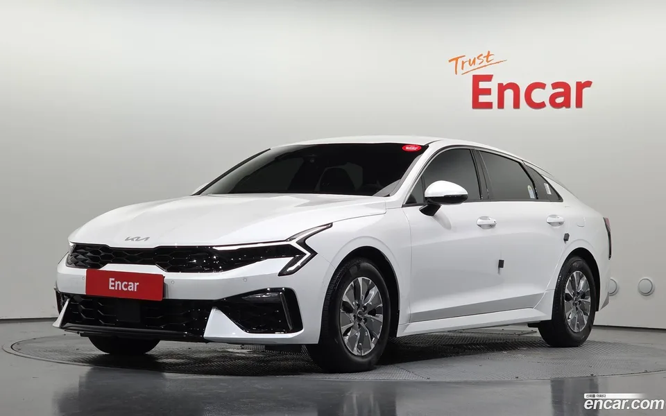 Kia K5 Hybrid 2024