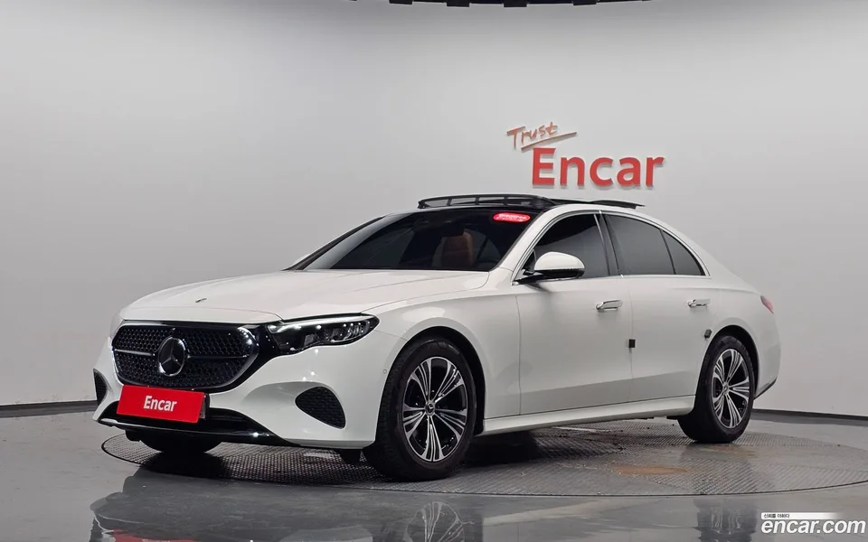Mercedes-Benz E-Class 2024