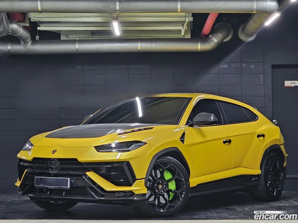 Lamborghini Urus 2024