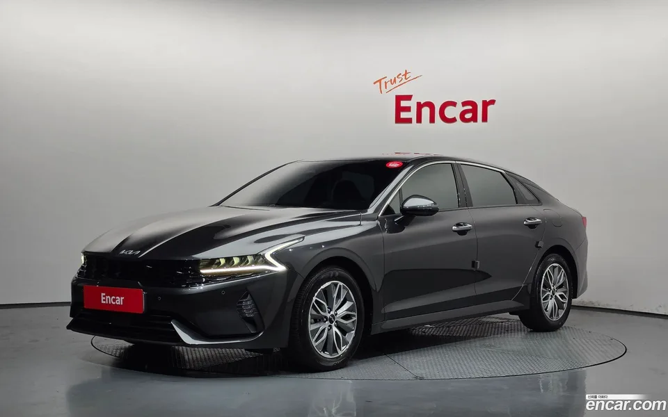 Kia K5 Hybrid 2023