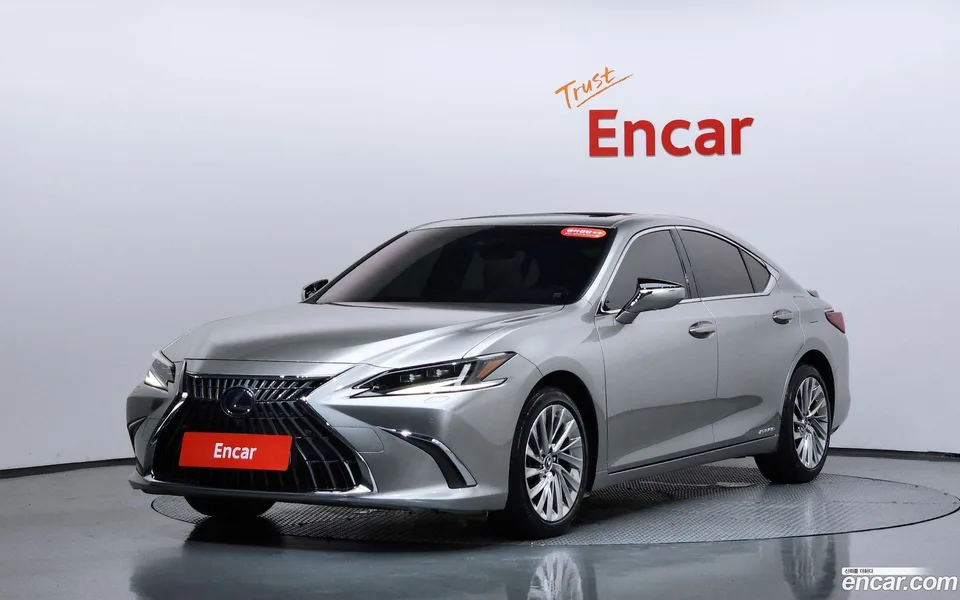 Lexus ES 300h 2022