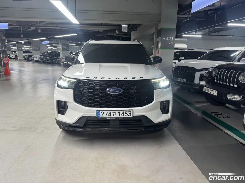 Ford Explorer 2025