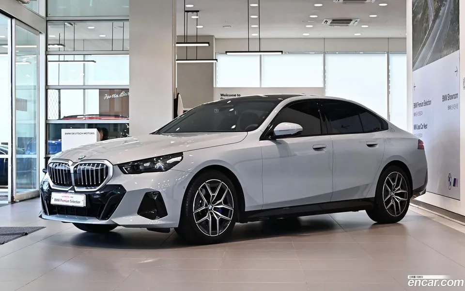 BMW 5 Series 2025