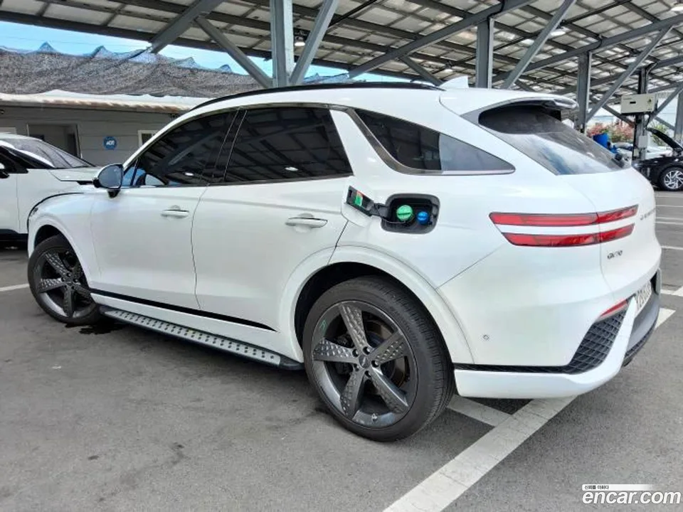 Genesis GV70 2.2 2WD 2024 — миниатюра 4