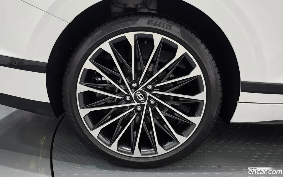 Hyundai Grandeur Hybrid 2024 — thumbnail 2