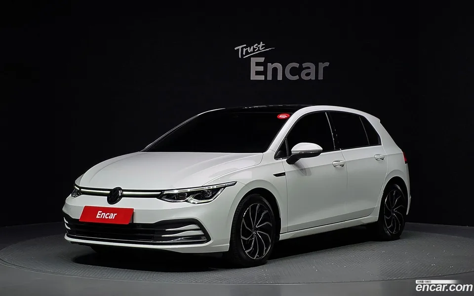 Volkswagen Golf 2.0 TDI 2022 — photo 1, buy with delivery to Moscow