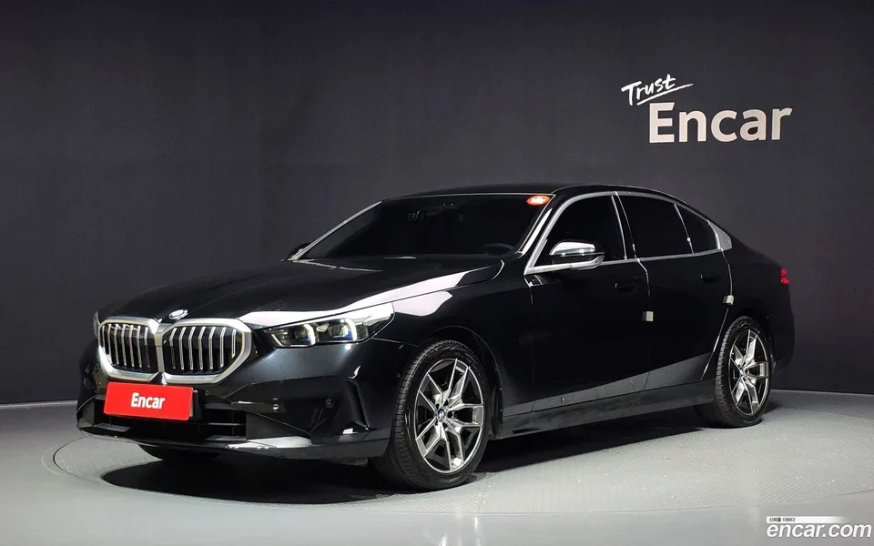 BMW 5 Series 2023