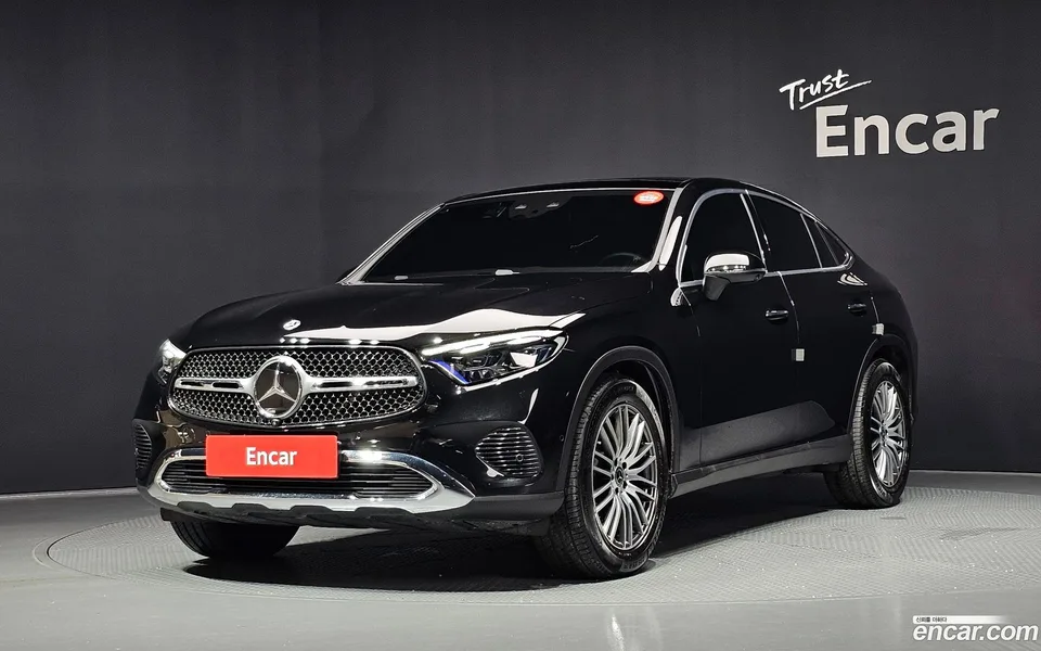 Mercedes-Benz GLC-Class GLC300 4MATIC 2025 — фото 1, купить с доставкой в Москву