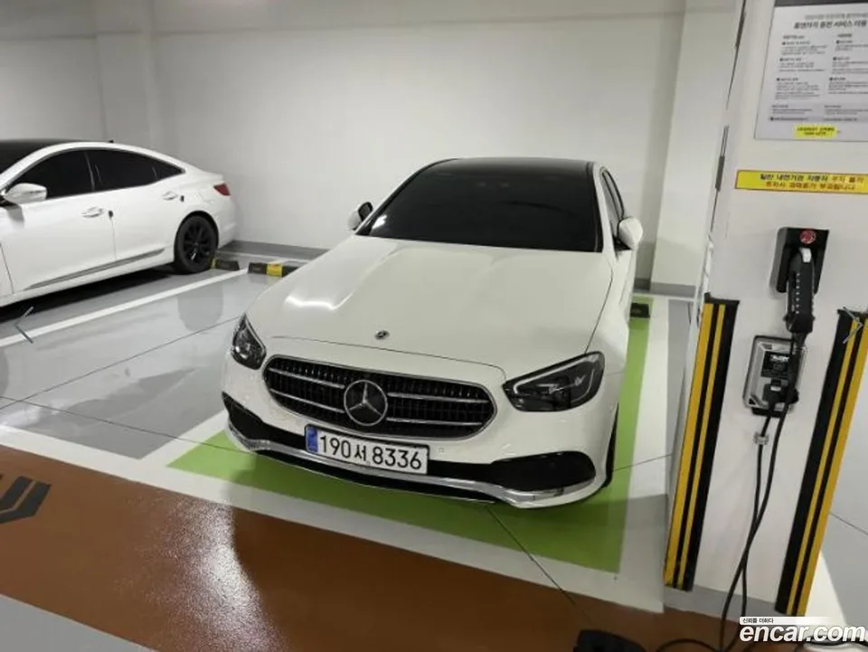 Mercedes-Benz E-Class E250 2023 — photo 1, buy with delivery to Moscow