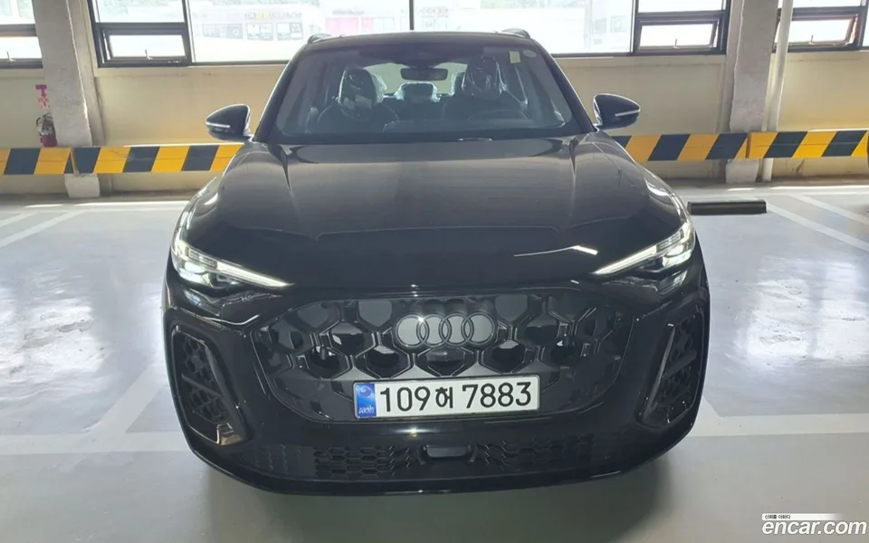 Audi Q5 (80A) 45 TFSI S Line 2025 — photo 1, buy with delivery to Moscow
