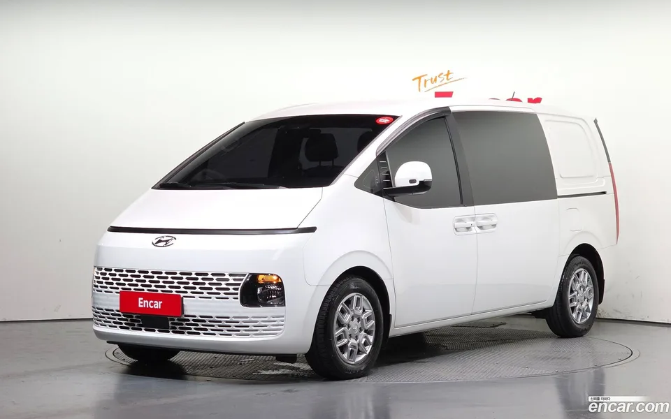Hyundai Staria 2022