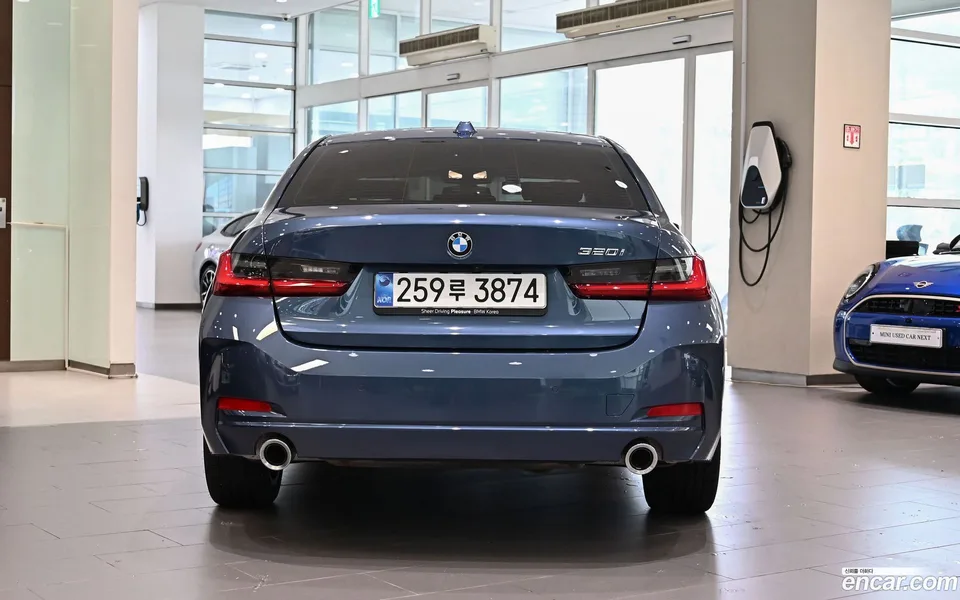 BMW 3 Series 320i 2025 — миниатюра 4