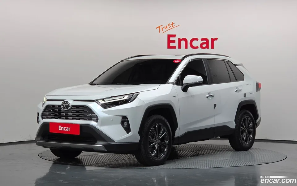 Toyota RAV4 2025