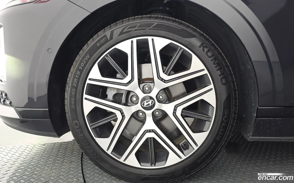 Hyundai Grandeur 2.5 2WD 2023 — thumbnail 2