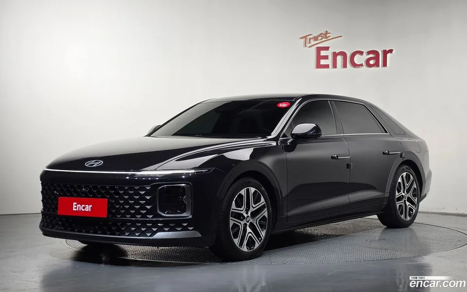Hyundai Grandeur 2.5 2WD 2023 — photo 1, buy with delivery to Moscow