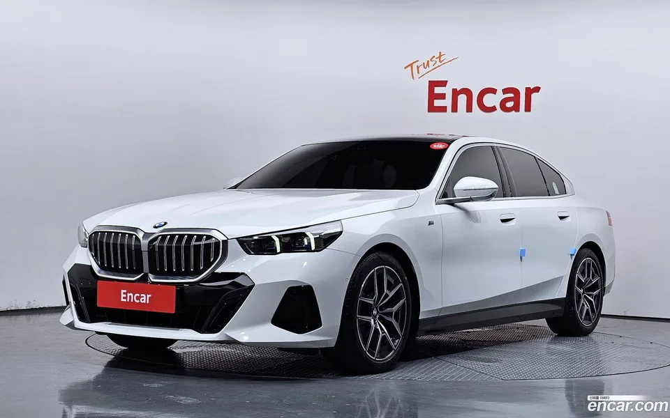 BMW 5 Series 2024
