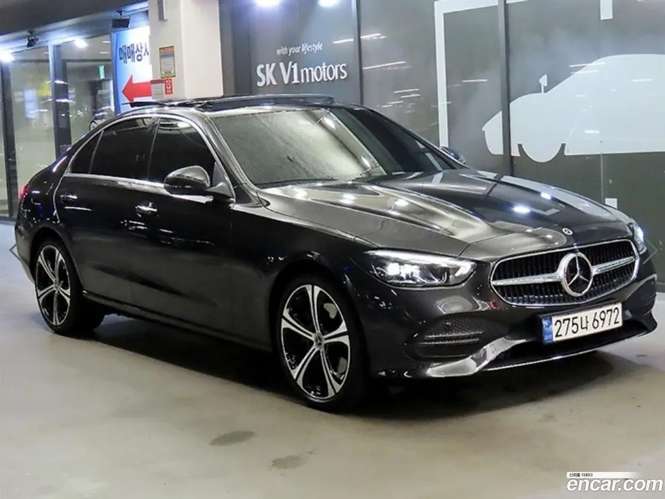 Mercedes-Benz C-Class C300 4MATIC 2023 — фото 1, купить с доставкой в Москву