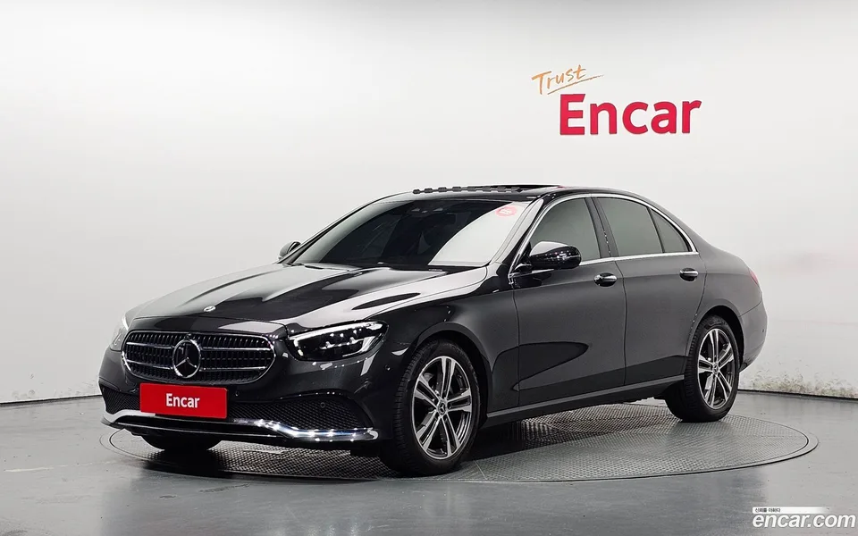 Mercedes-Benz E-Class 2023