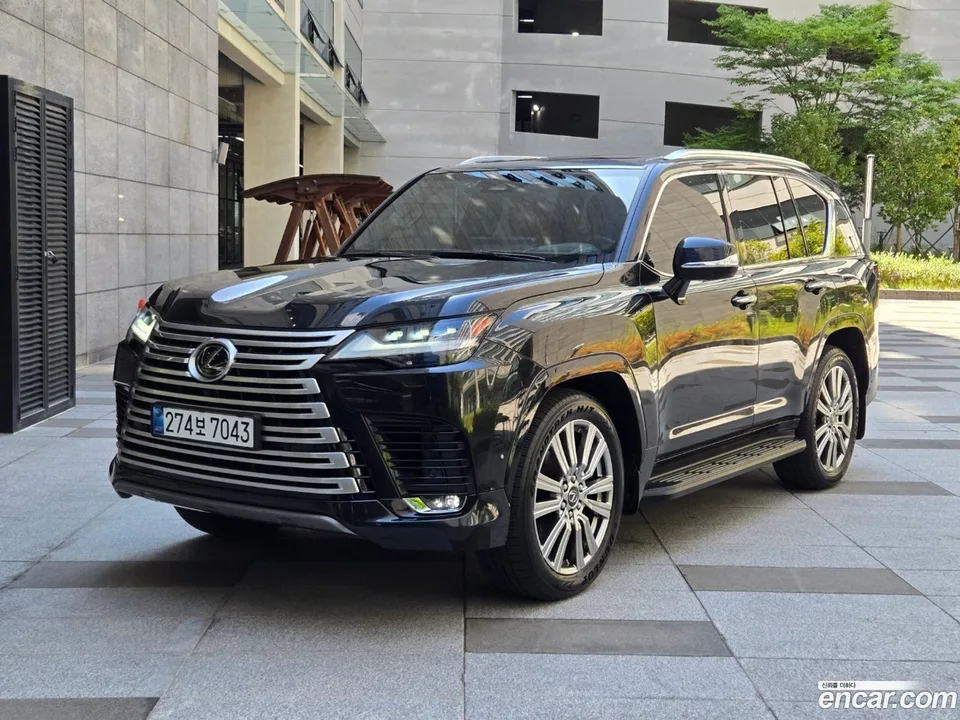 Lexus LX 2025