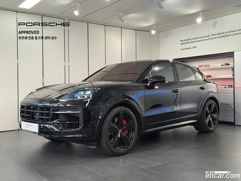 Porsche Cayenne 4.0 GTS 2025 — photo 1, buy with delivery to Moscow