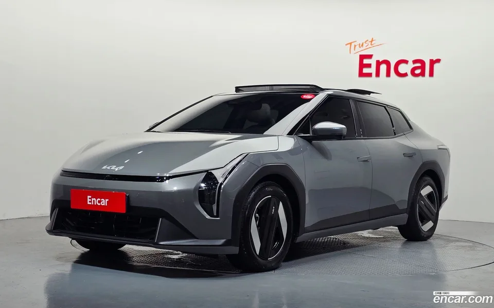 Kia EV4 2025