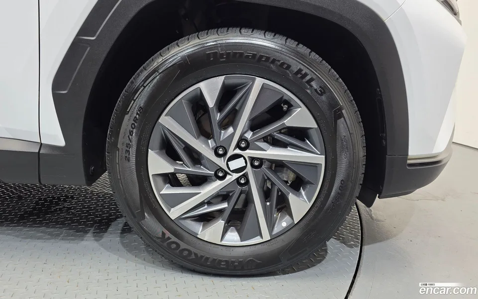 Hyundai Tucson 1.6 2WD 2023 — миниатюра 2
