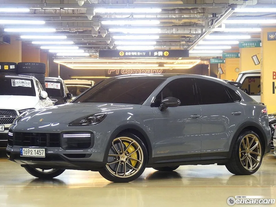 Porsche Cayenne 2022