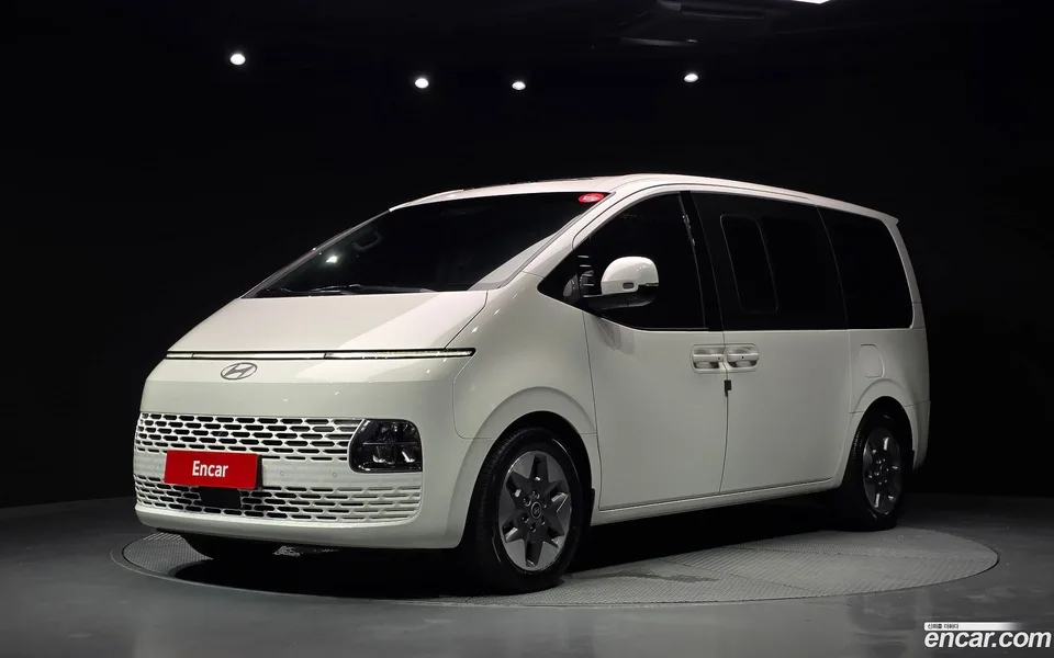 Hyundai Staria 2024