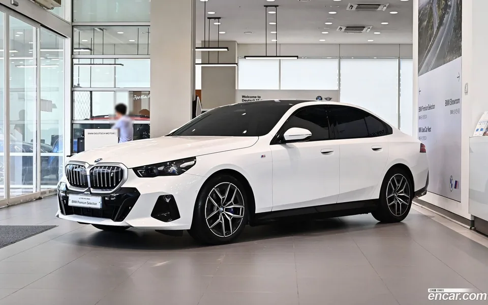 BMW i5 2025