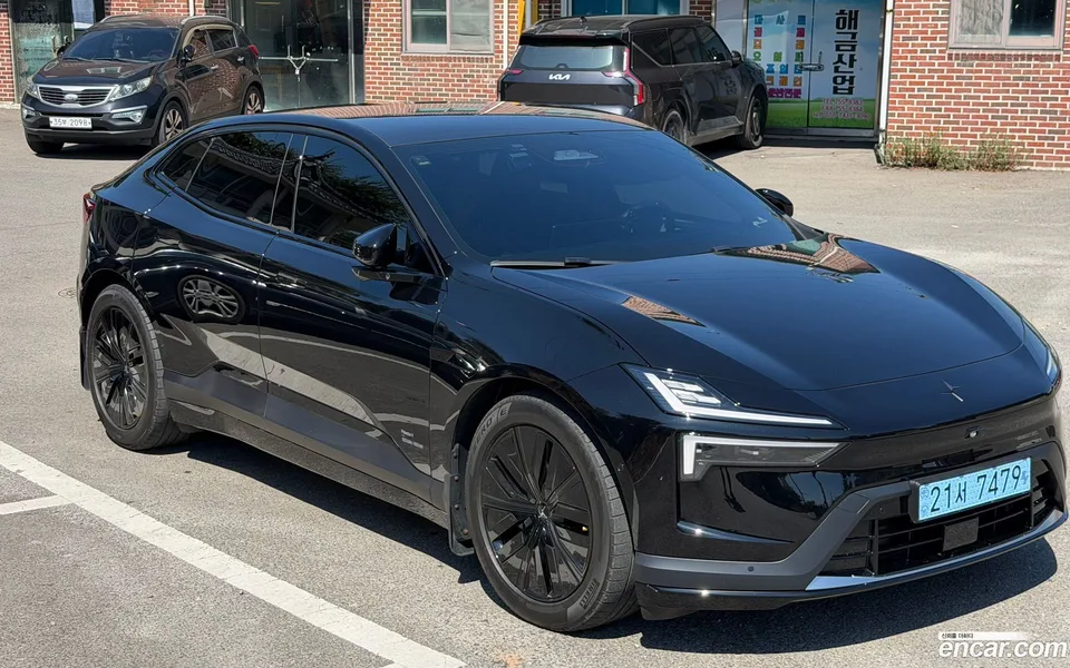 Polestar Polestar 4 2025