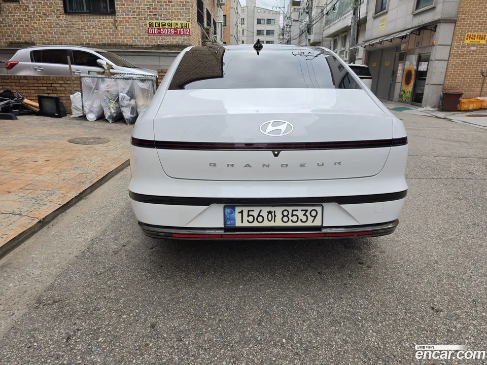 Hyundai Grandeur 2.5 2WD 2023 — thumbnail 2