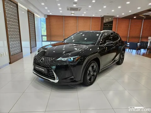 Lexus UX 300h 2026