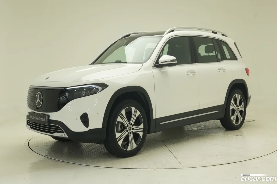 Mercedes-Benz EQB 2025