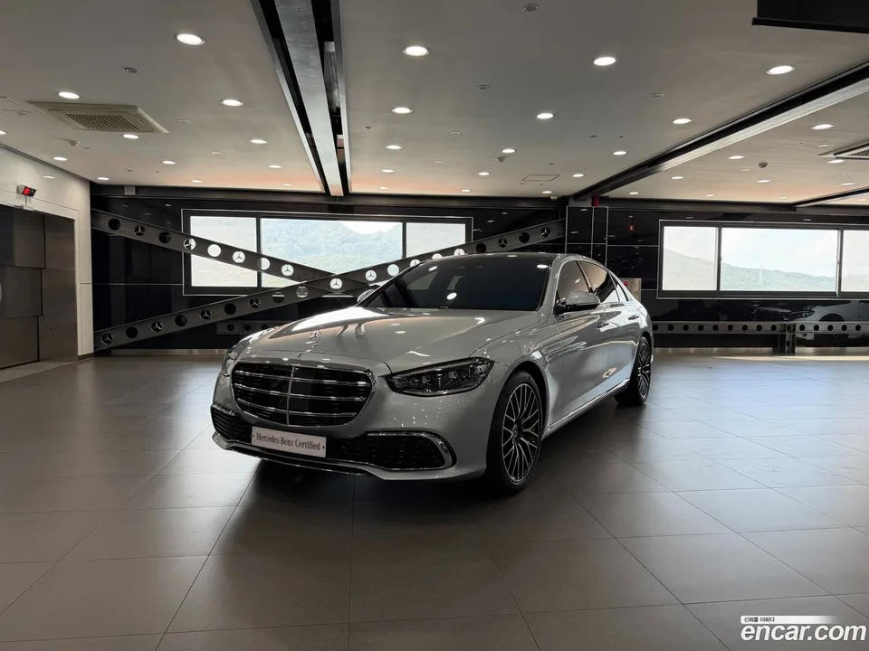 Mercedes-Benz S-Class 2026