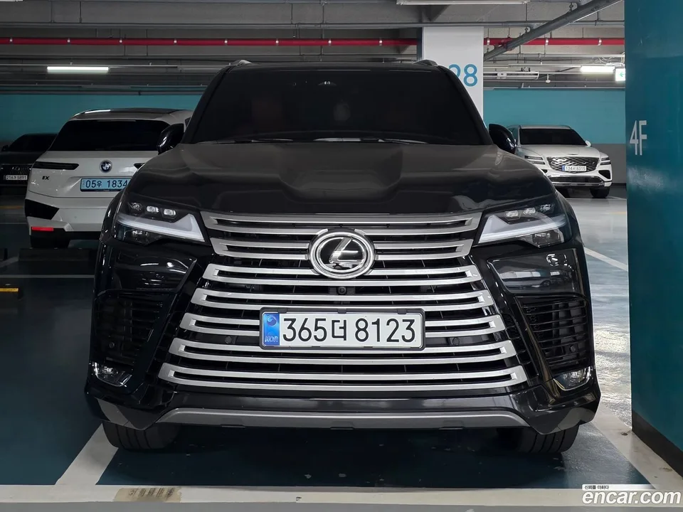 Lexus LX 700h VIP 2025 — фото 1, купить с доставкой в Москву