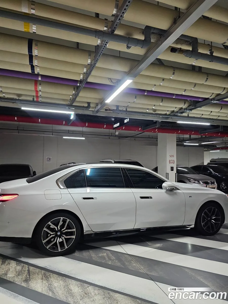 BMW 7 Series 740d xDrive M 2024 — миниатюра 2