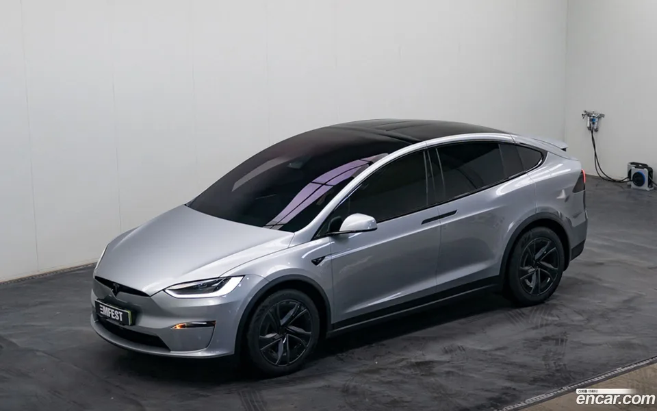 Tesla Model X AWD 2026 — миниатюра 2