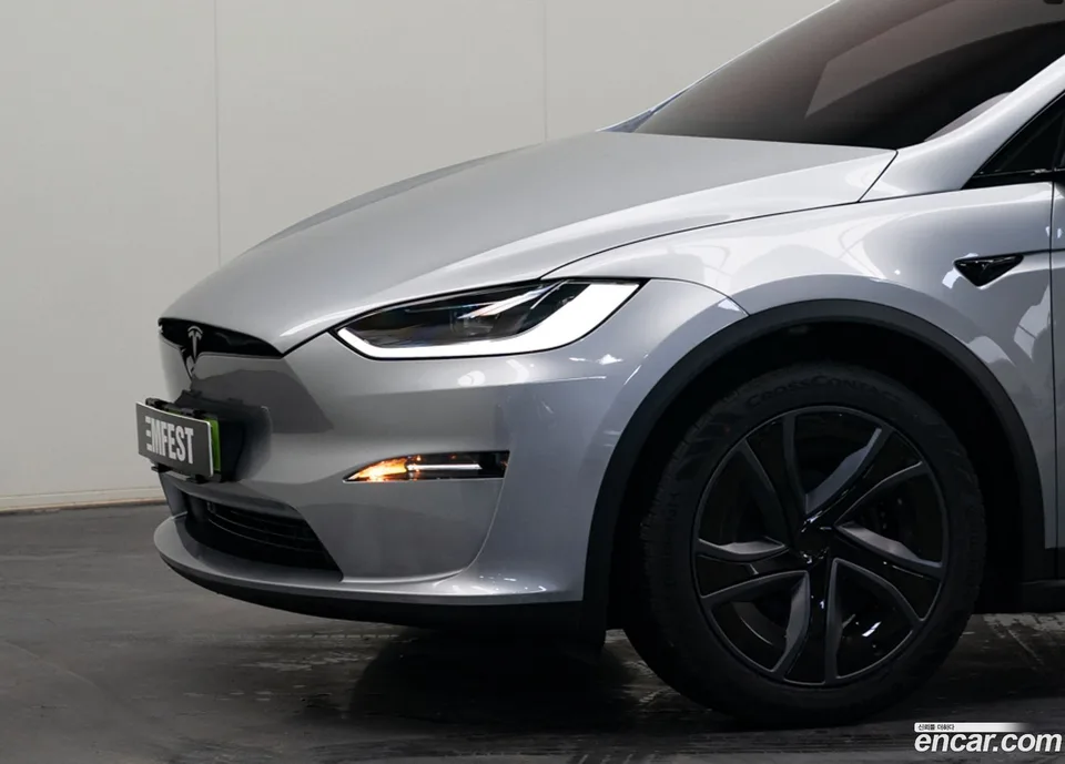Tesla Model X AWD 2026 — миниатюра 3