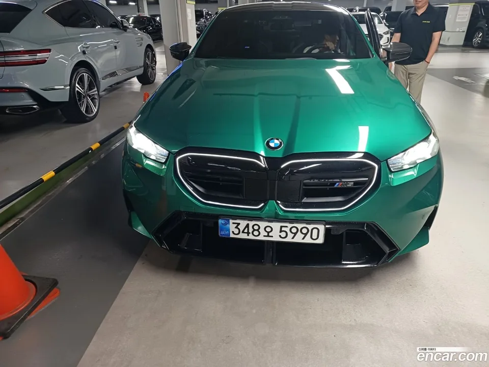 BMW M5 2025