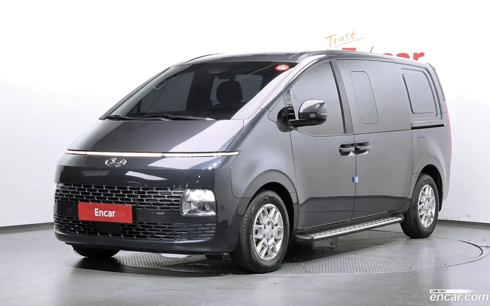 Hyundai Staria 2023