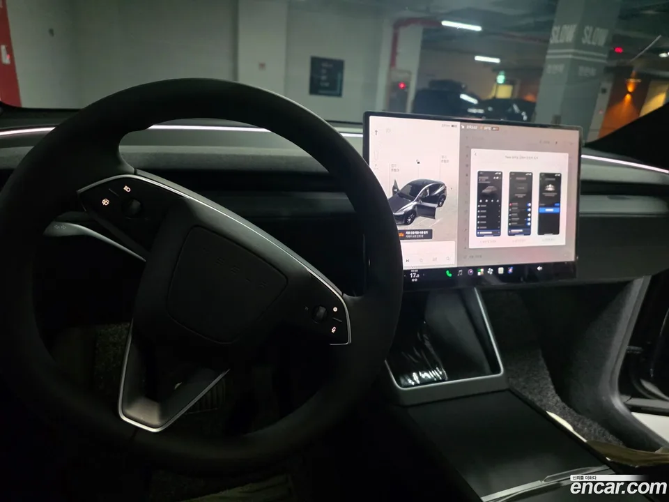 Tesla Model Y AWD 2026 — миниатюра 2