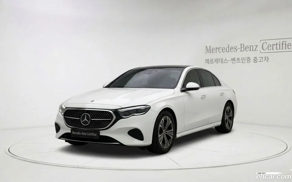 Mercedes-Benz E-Class 2024
