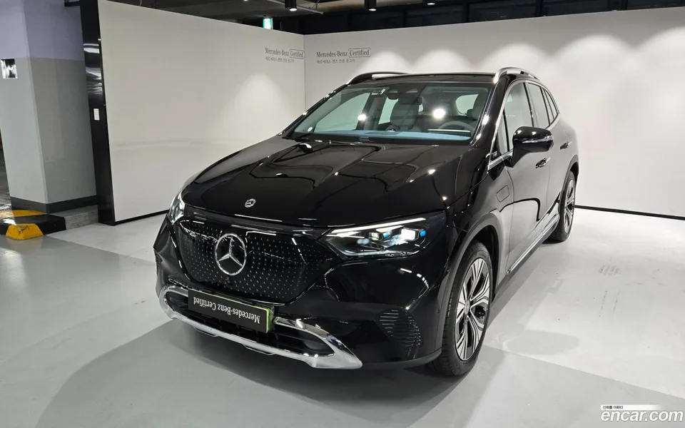 Mercedes-Benz EQE SUV 2026