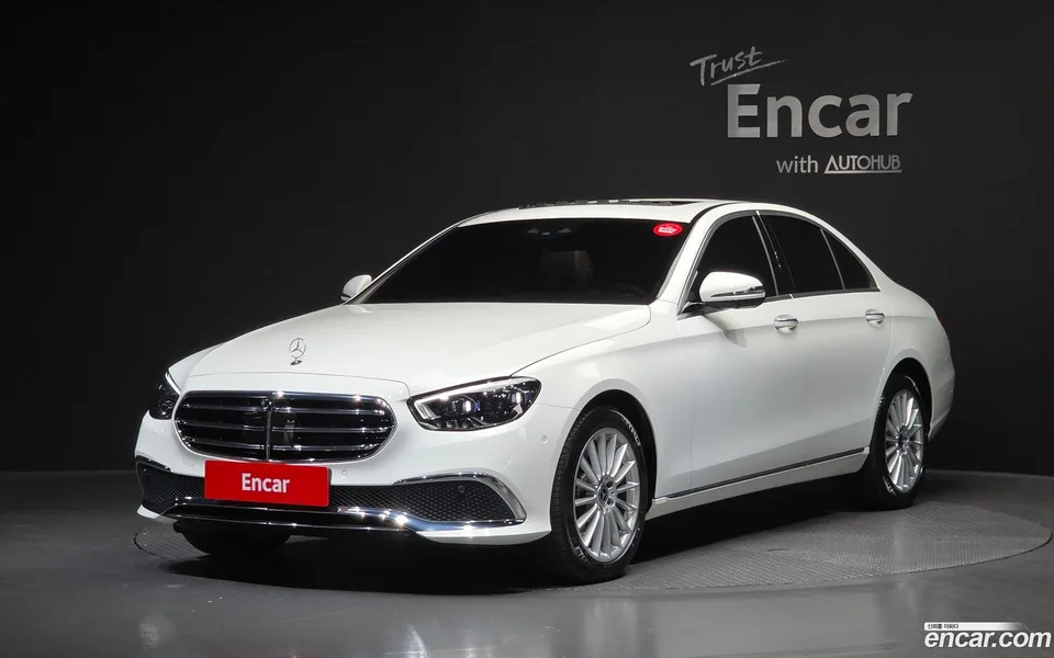 Mercedes-Benz E-Class 2023