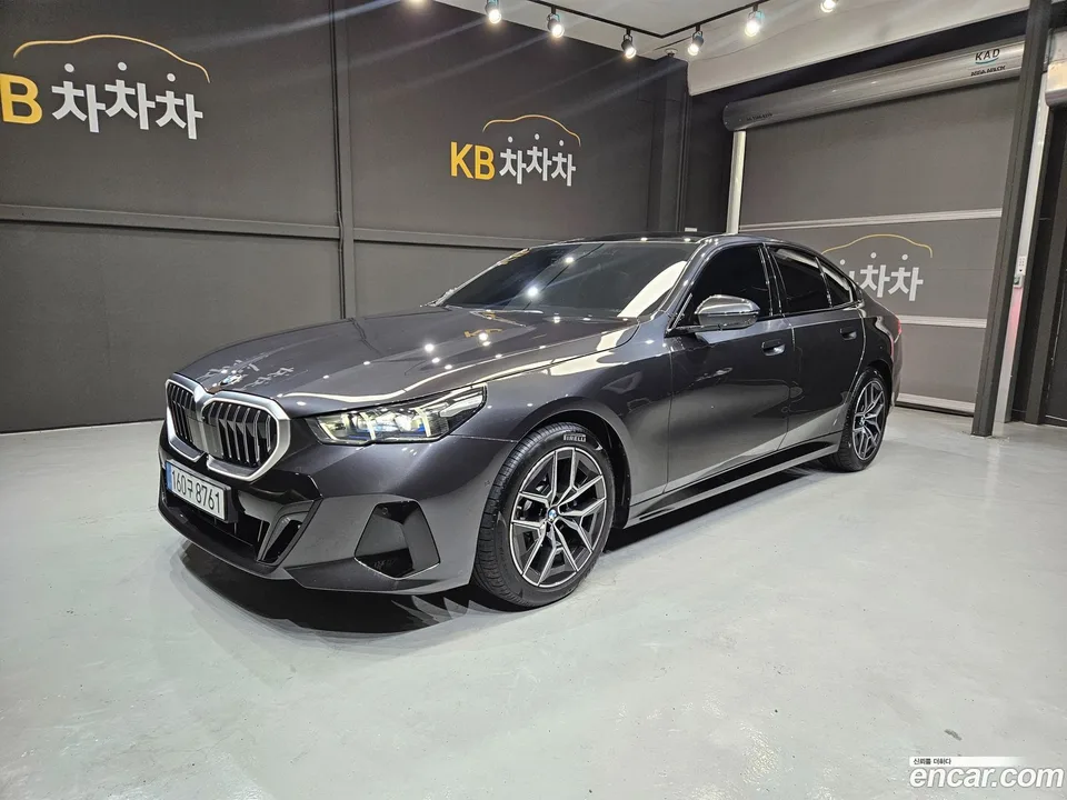 BMW 5 Series 2026